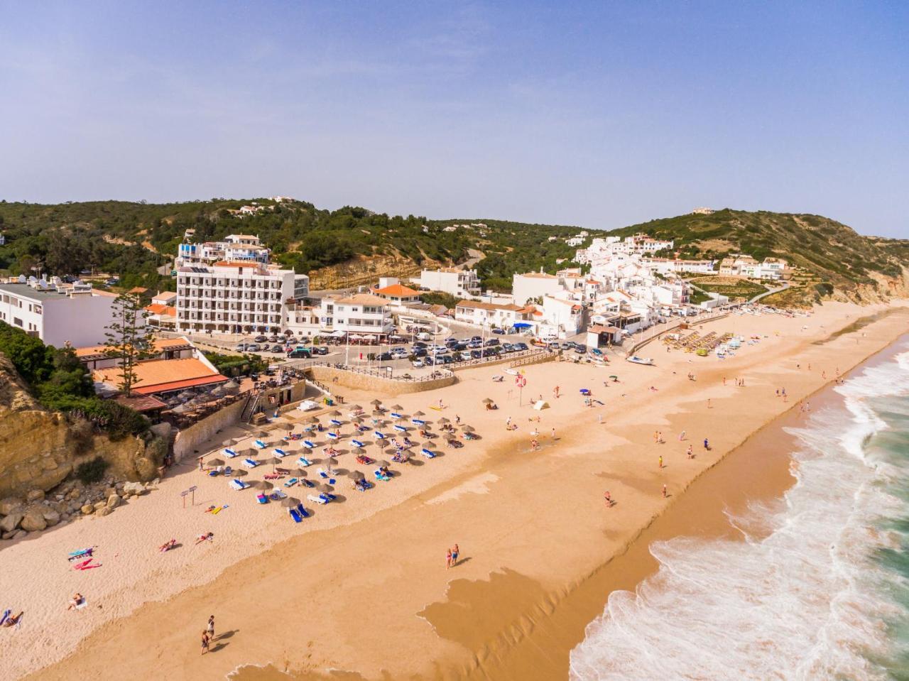 Hotel Residencial Salema Exteriér fotografie
